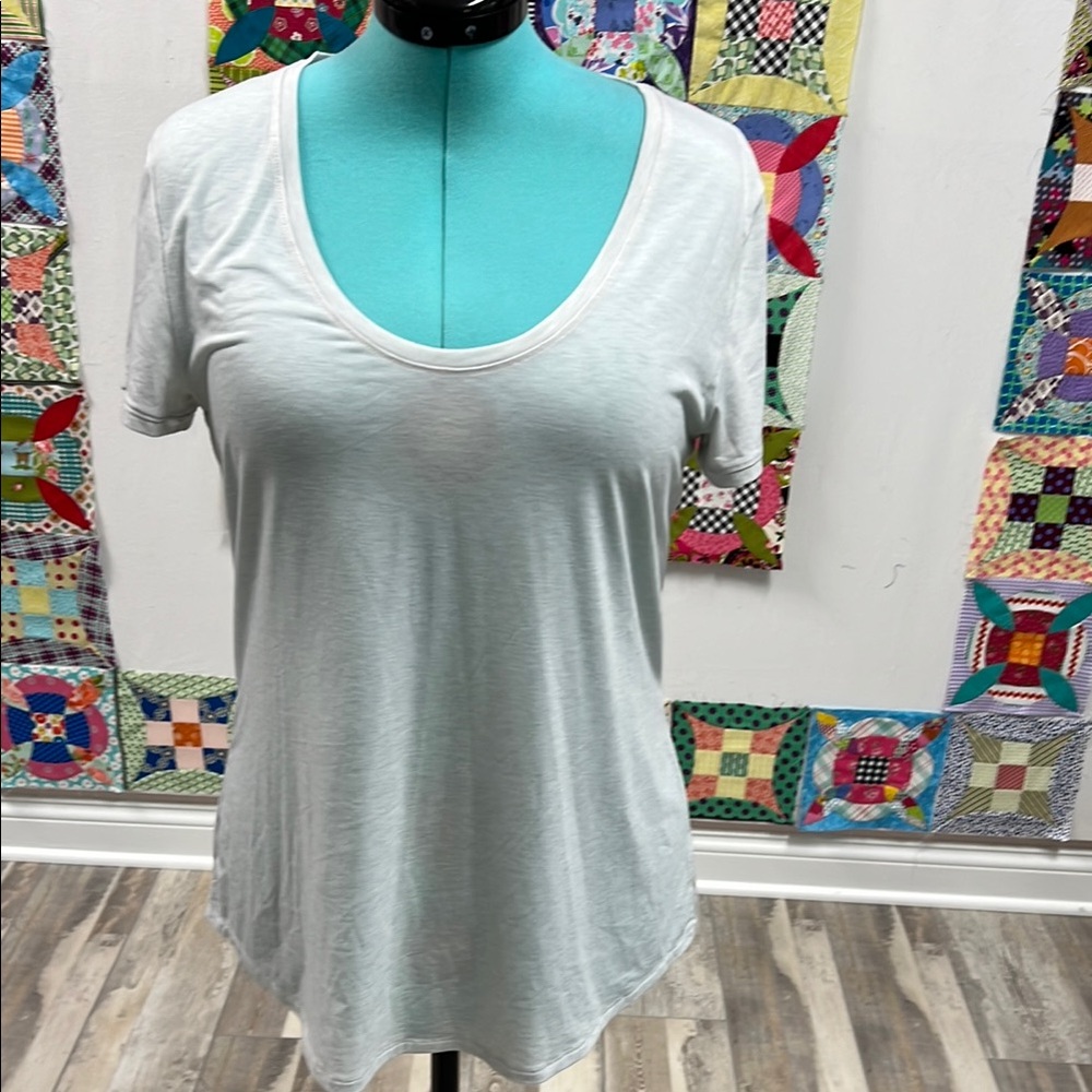 Athleta Light Gray Scoop Neck Tee